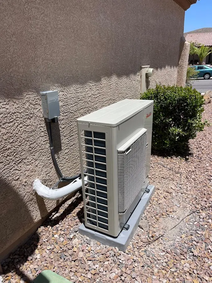 Residential air conditioning condenser unit in Minneola